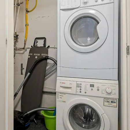 Modern & Comfortable 1-bedroom Flat Appartement Rotterdam