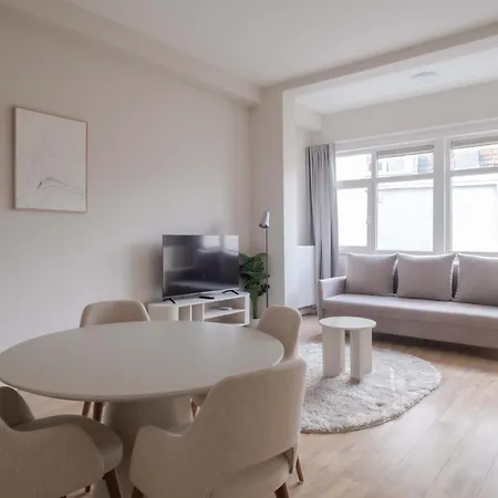 Modern & Comfortable 1-bedroom Flat Rotterdam