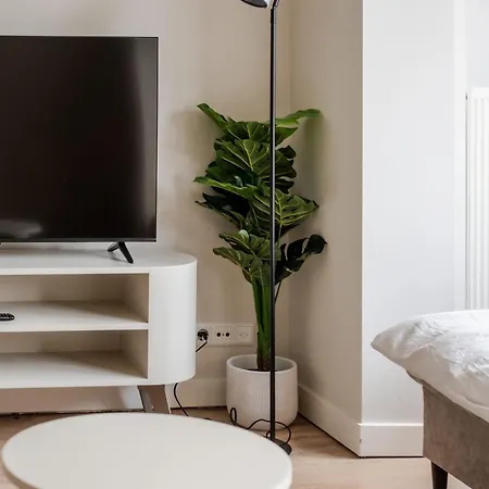 Modern & Comfortable 1-bedroom Flat * Ρότερνταμ